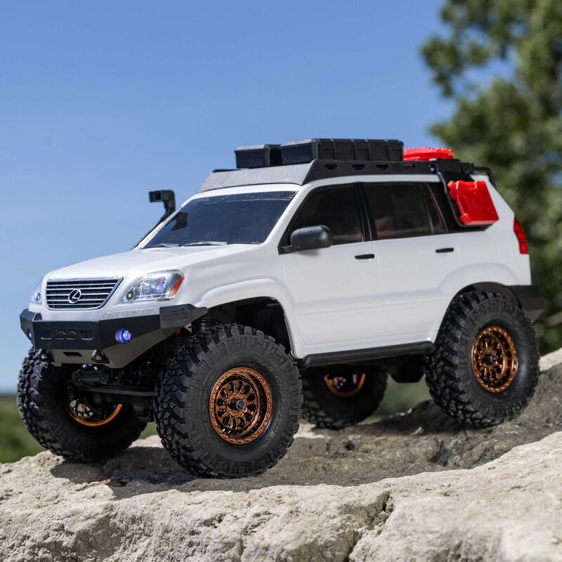 سيارة Axial SCX24 Lexus GX 470 1/24 4X4 RTR زاحفة صخرية مصقولة (بيضاء)