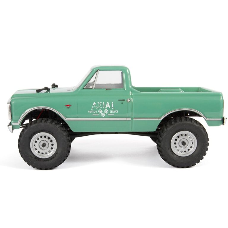 شاحنة شيفروليه C10 رباعية الدفع SCX24 موديل 1967 من Axial Racing، مصقولة، RTR، باللون الأخضر